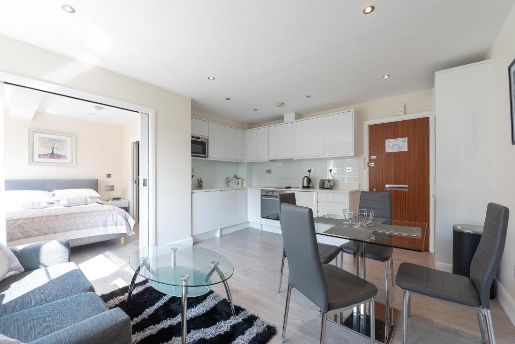 Apartment 611 - Nell Gwynn House, Chelsea