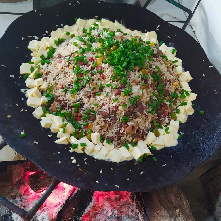 Pousada Akaia