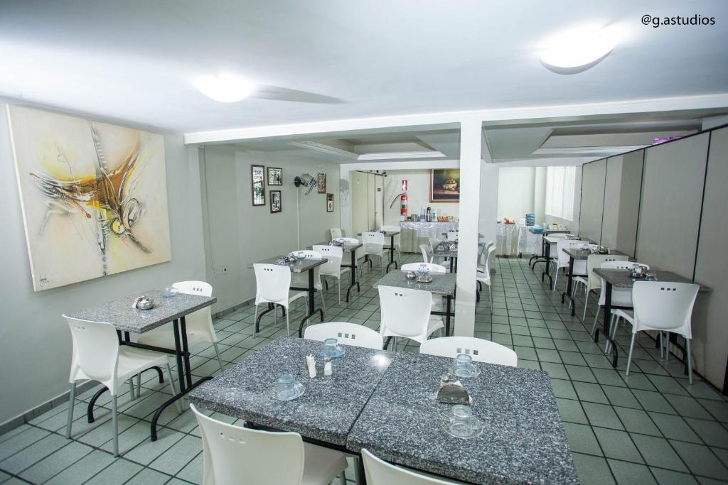  HOTEL ZURIQUE