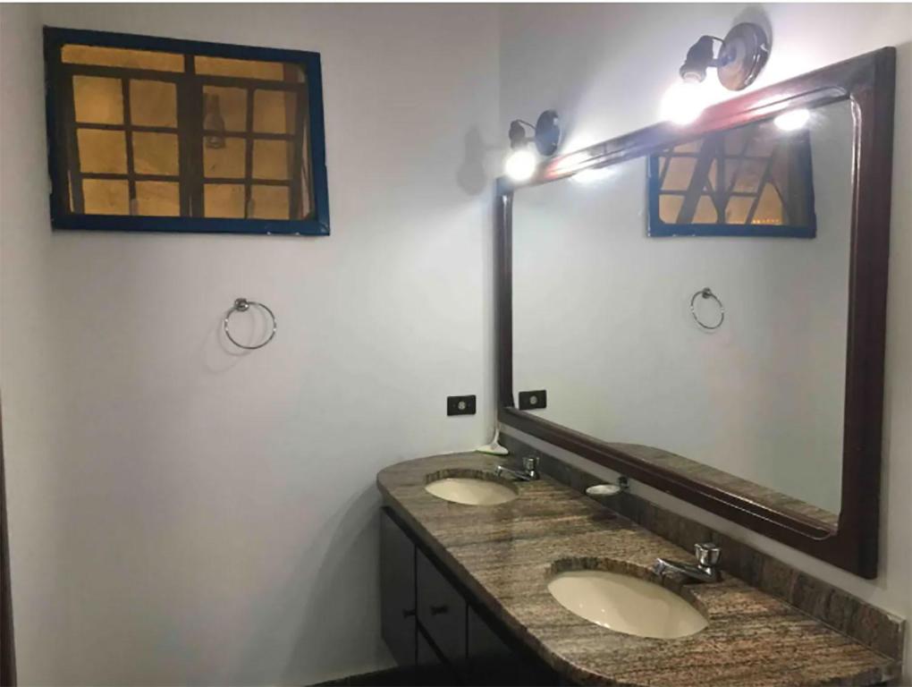  Casa linda com piscina e wifi em Ubatuba