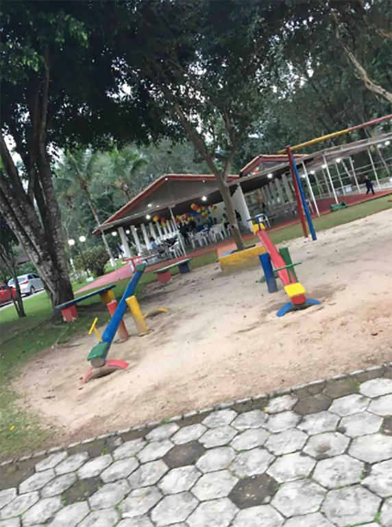  Casa linda com piscina e wifi em Ubatuba