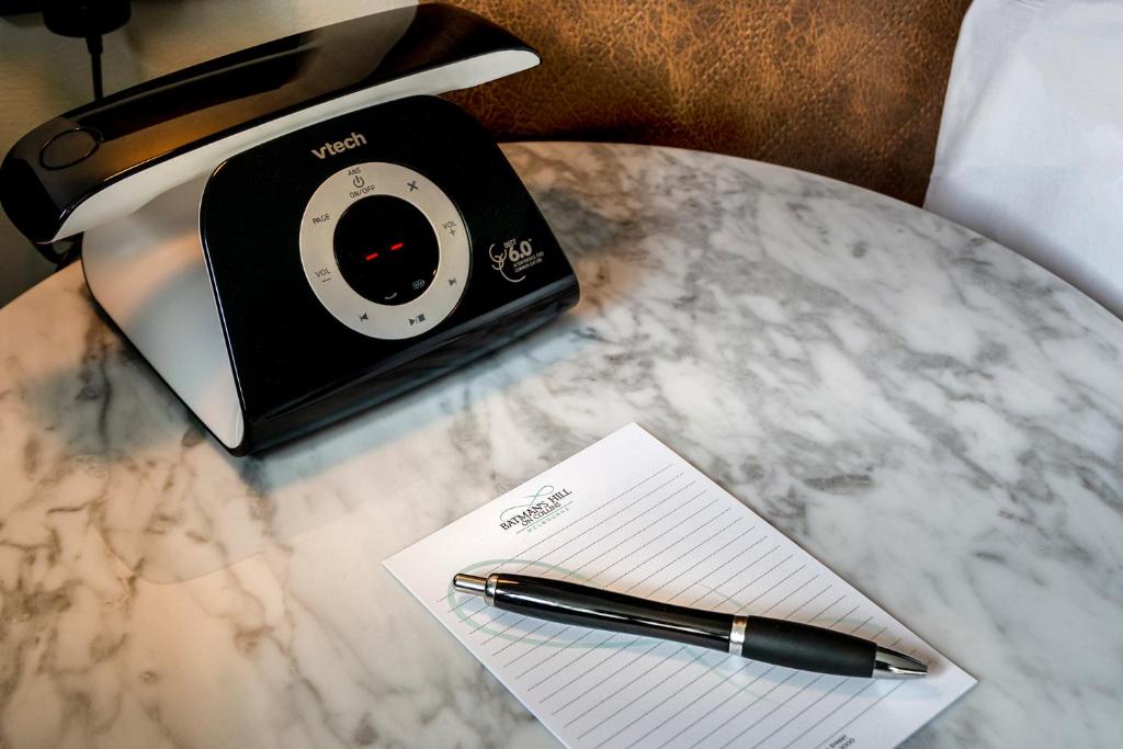 Batman's Hill on Collins - Resim 14