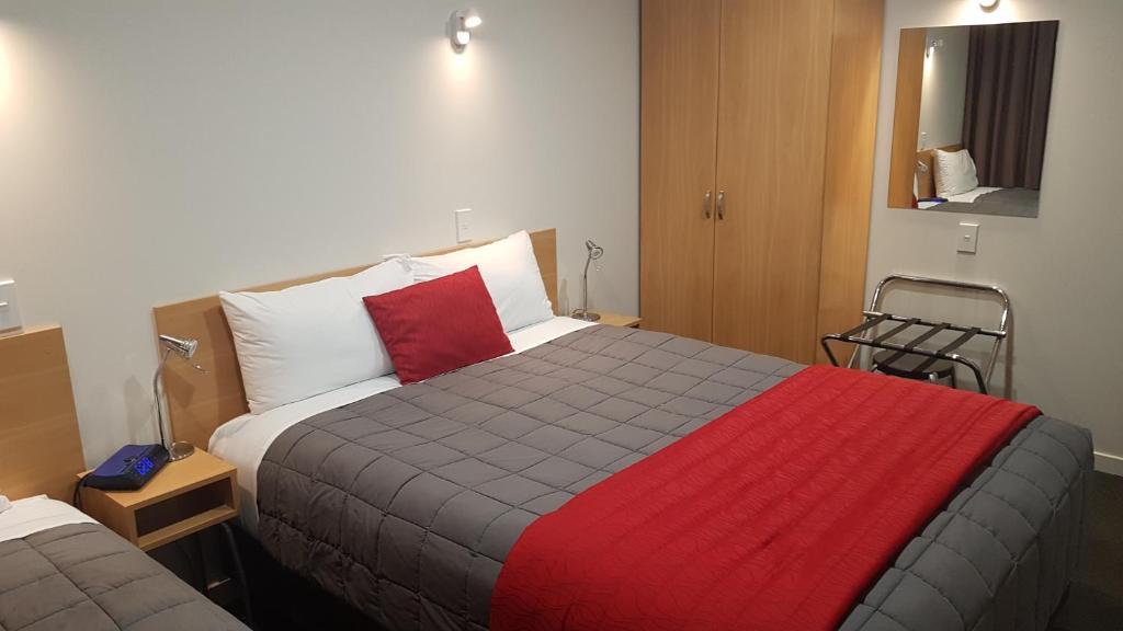 Postel nebo postele na pokoji v ubytování Taylors Motel