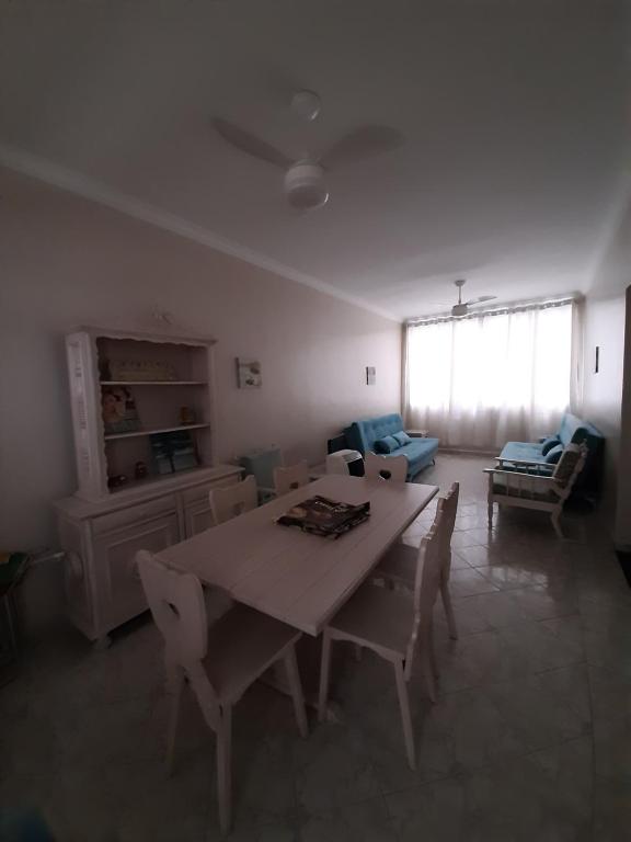  Apartamento na avenida da praia
