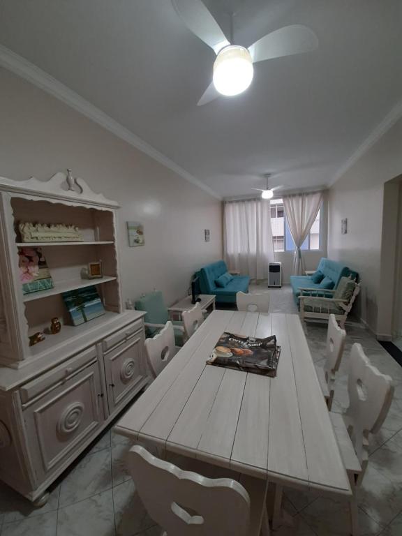  Apartamento na avenida da praia