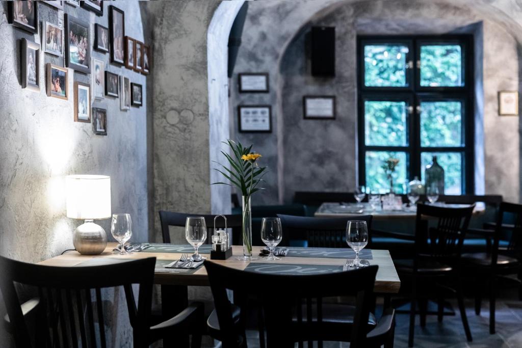 Restaurace v ubytování Oliva Hotel