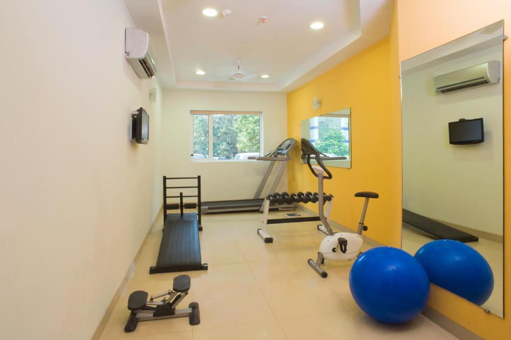 Fitness centrum a/nebo fitness zařízení v ubytování Ginger Mysore