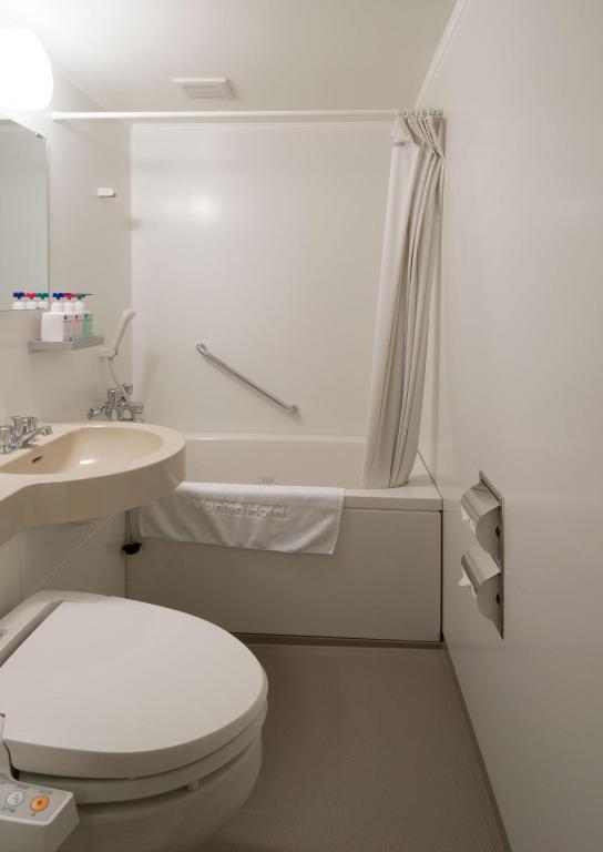 Koupelna v ubytování Uozu Manten Hotel Ekimae