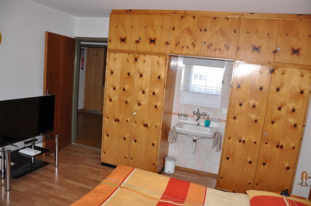 TV a/nebo společenská místnost v ubytování Haus Viktoria A