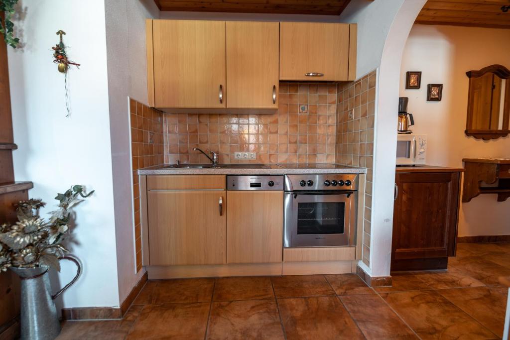Kuchyň nebo kuchyňský kout v ubytování Bio-Landhaus Kesslerhof