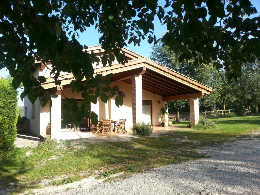 Budova, v ktorej sa dovolenkový dom nachádza