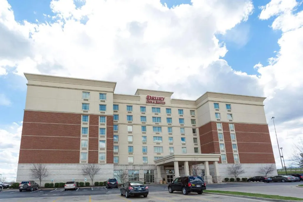 Drury Inn & Suites Cincinnati Sharonville in Hamilton