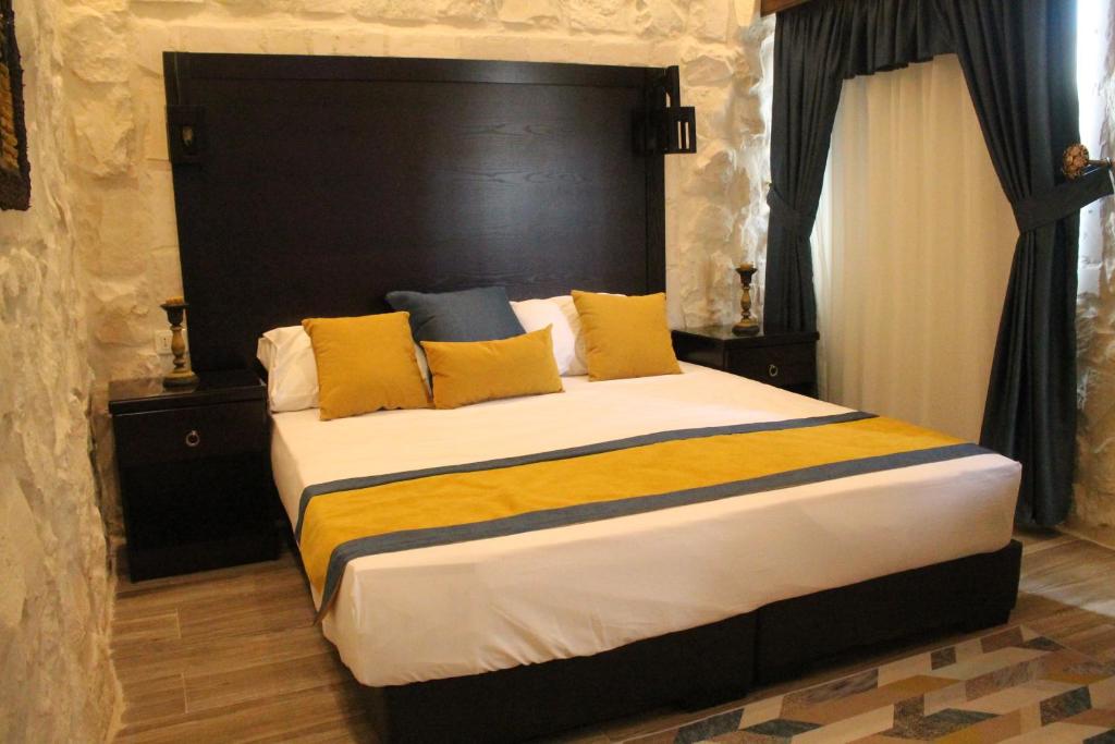 Mount Nebo Hotel & Restaurant Madaba City Center - Camera Deluxe (2 Adulti + 1 Bambino)