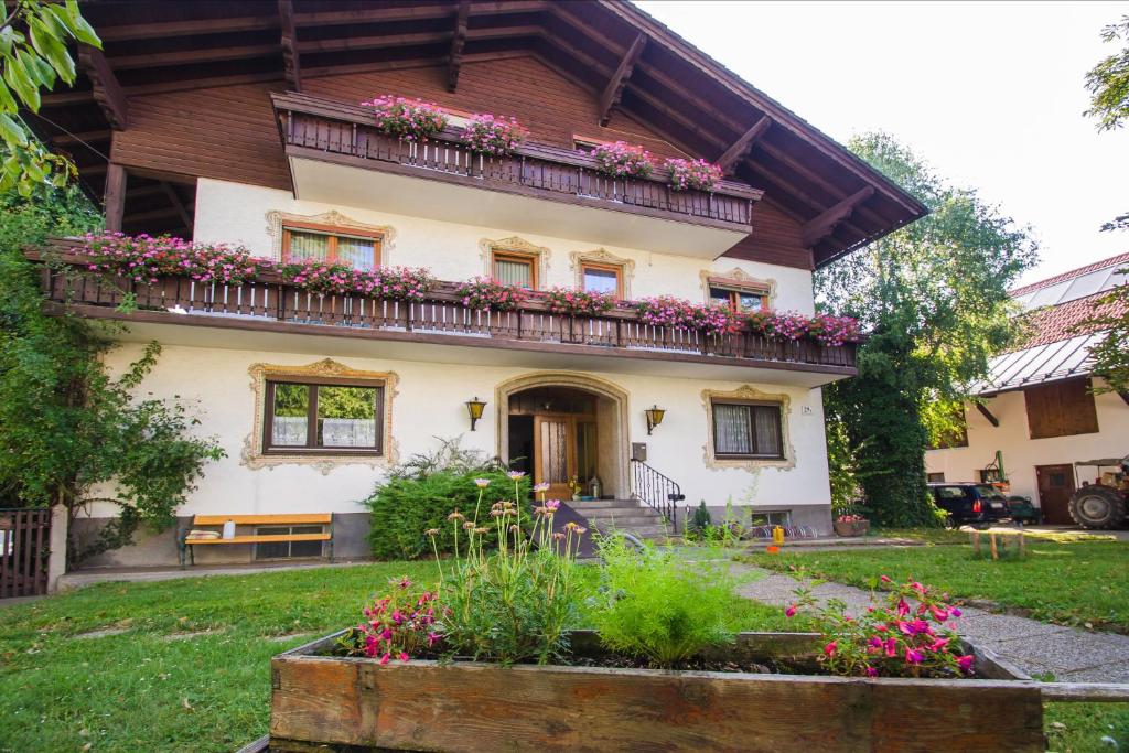 Frühstückspension Helmhof - 8