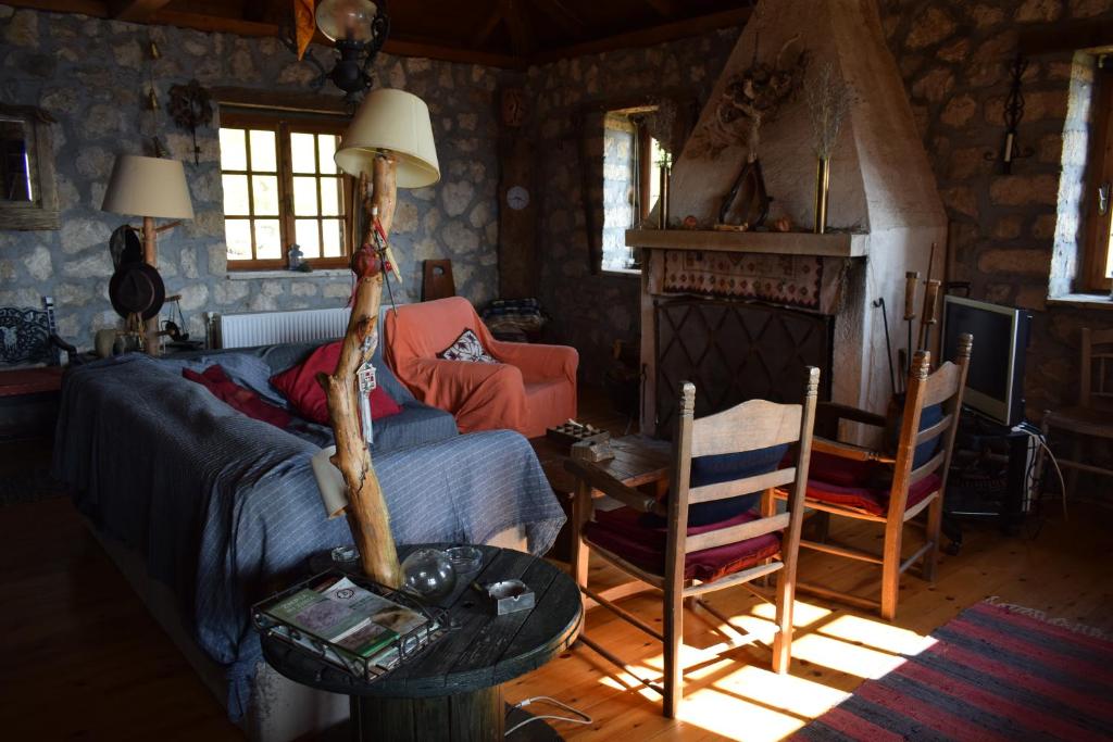 Posedenie v ubytovaní Arli House