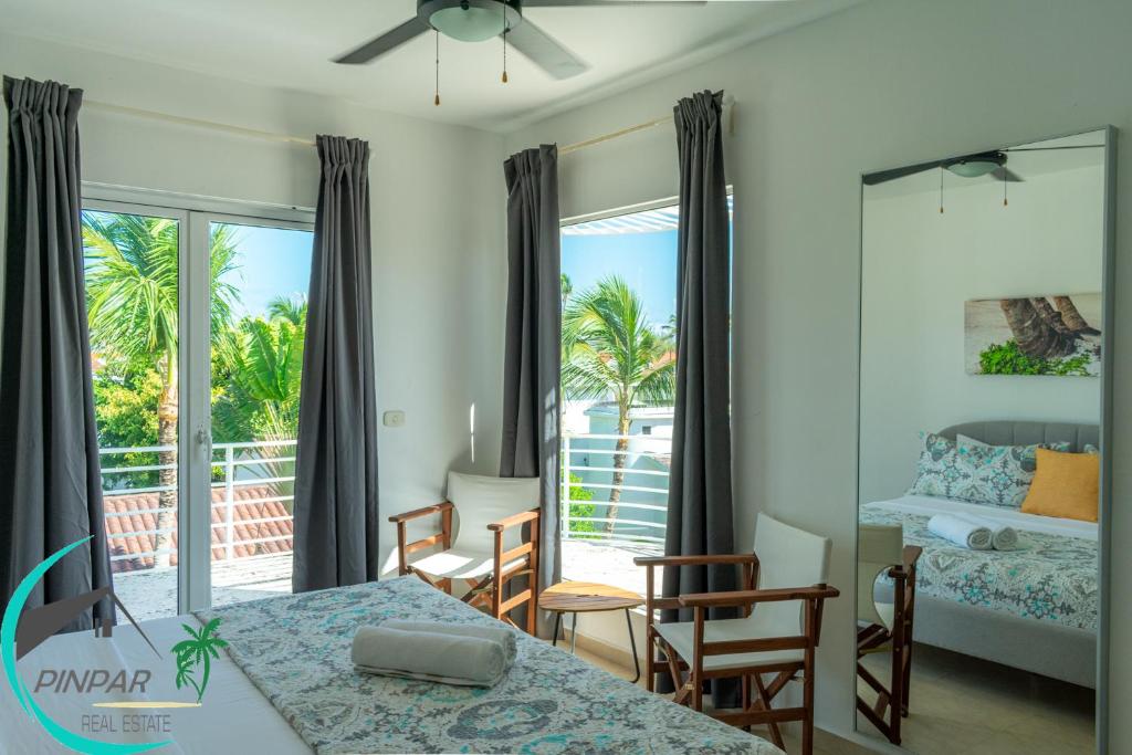 Postel nebo postele na pokoji v ubytování OCEAN VIEW! LUX PENTHOUSE 3Br, 3Bt, POOL VIEW