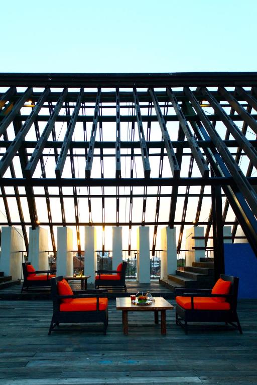 Posezení v ubytování Sun Island Hotel & Spa Legian