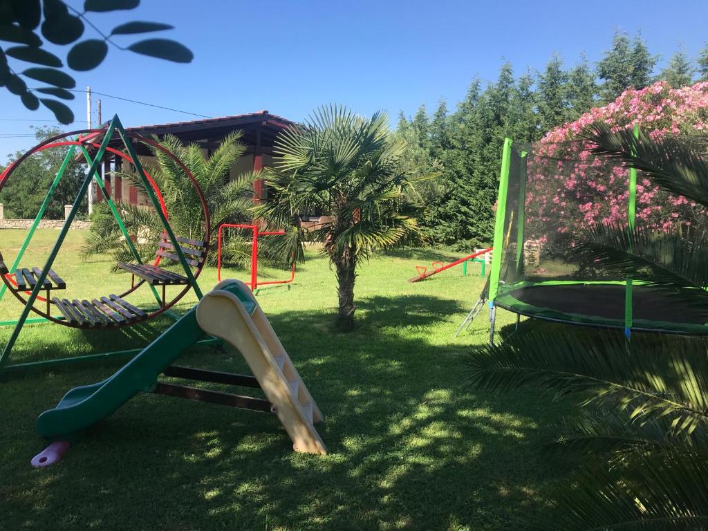 Herní místnost nebo prostor pro děti v ubytování Apartments Ada Bojana
