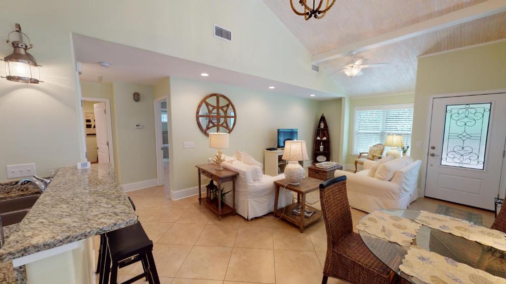 Vacation Home ARRIVE DUPLEX by Jekyll Realty, Jekyll Island, GA