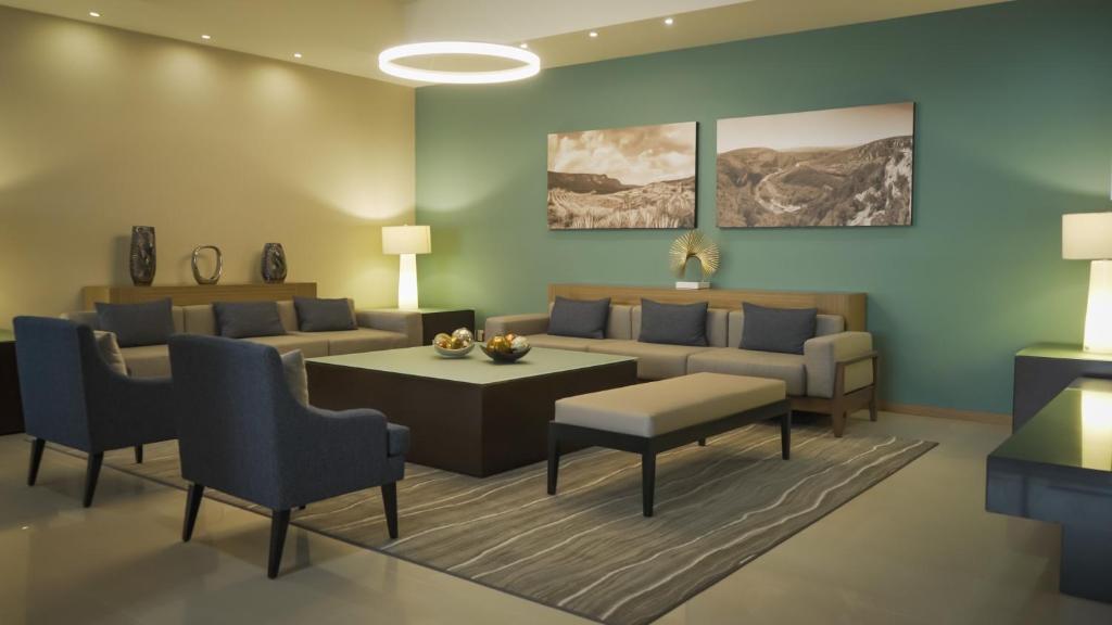 Posezení v ubytování Staybridge Suites Guadalajara Expo by IHG
