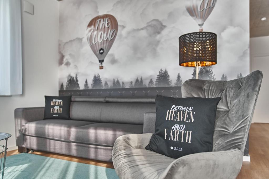 Posezení v ubytování The Cloud Suite Apartments