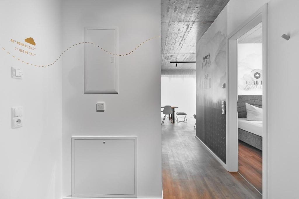 The Cloud Suite Apartments - 5