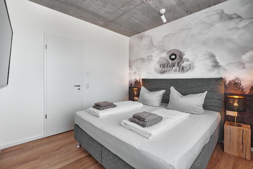 The Cloud Suite Apartments - 11