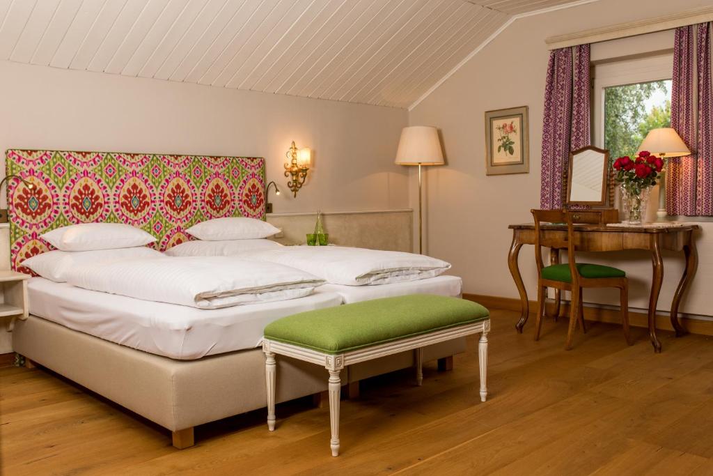 
Junior Suite with Balcony
