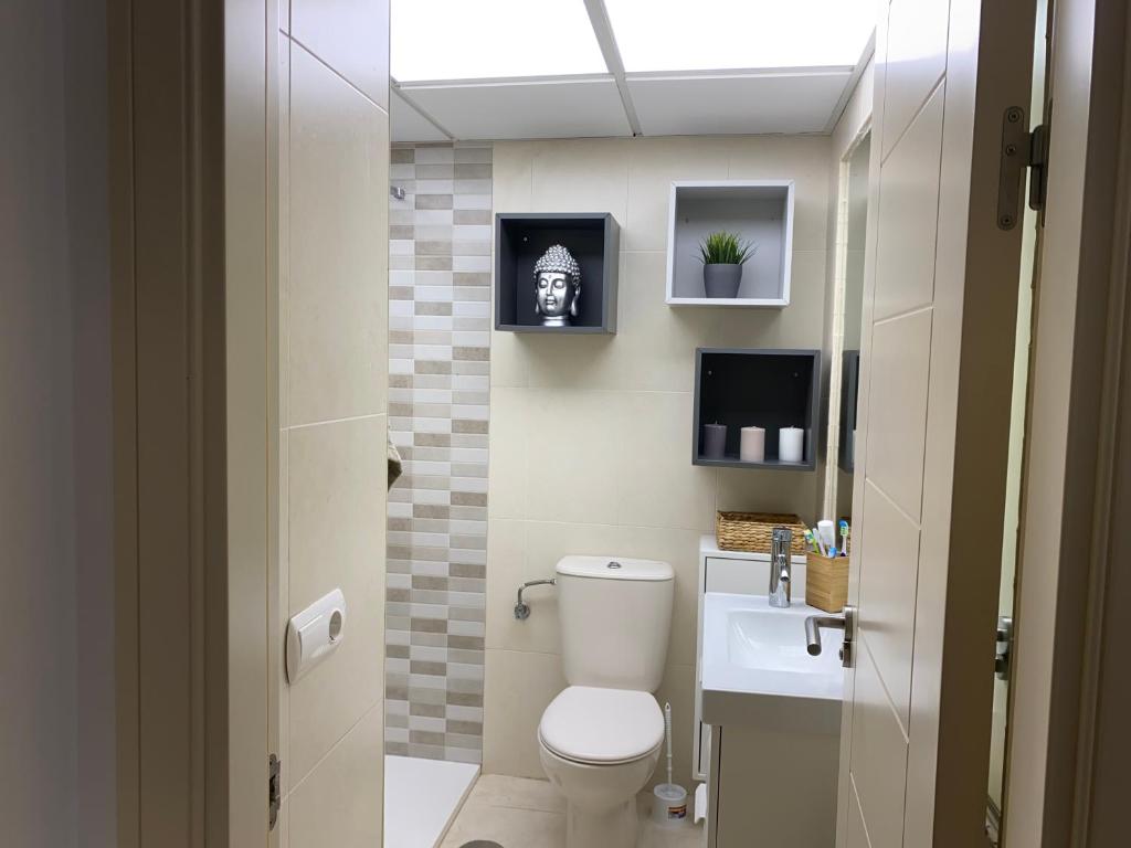 A bathroom at Edificio Amatista