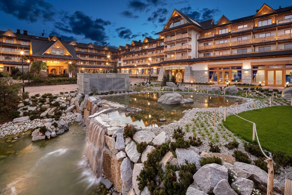 Budova, v ktorej sa hotel nachádza