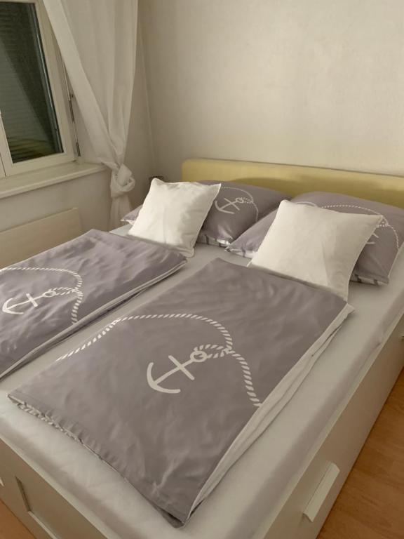 Postel nebo postele na pokoji v ubytování over-night City-Flat