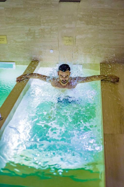 Hosté ubytování Mera Resort