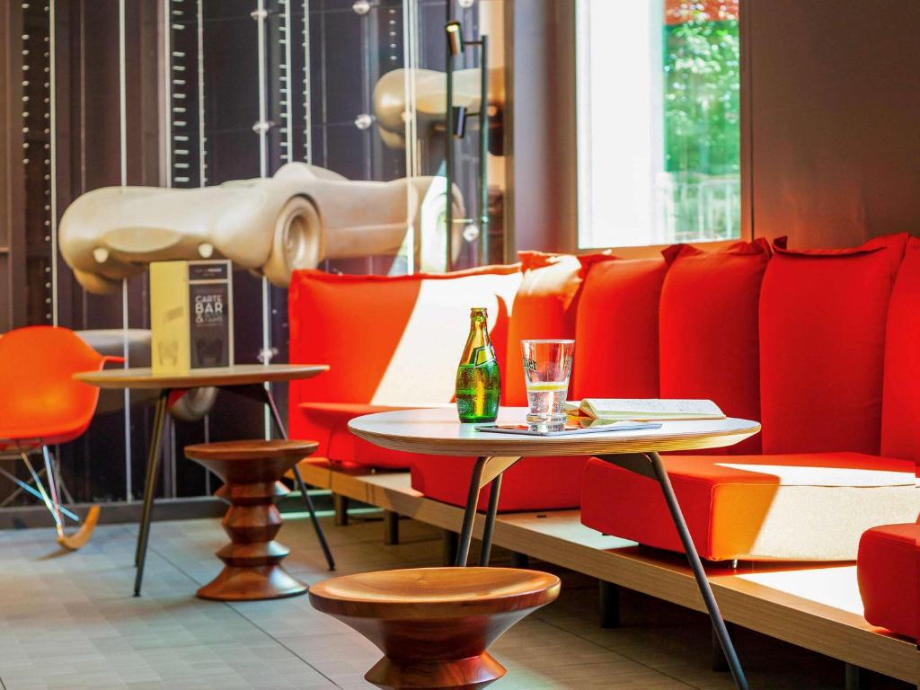 Posezení v ubytování ibis Mulhouse Ile Napoleon
