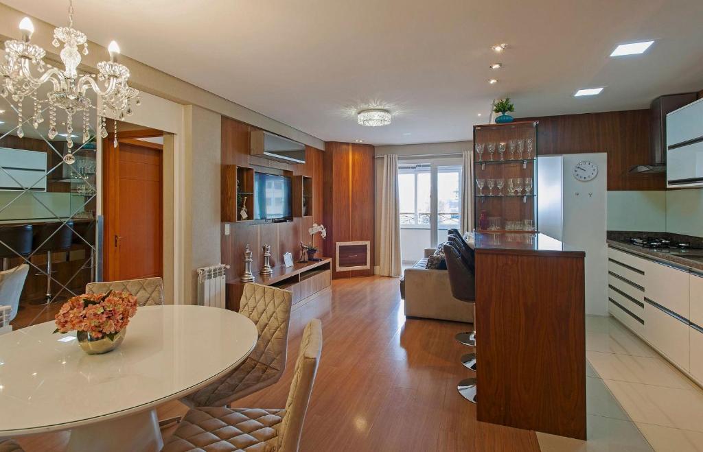 Flores da Montanha 205A 2 Suítes na Borges  Flores da Montanha 205A 2 Suítes na Borges