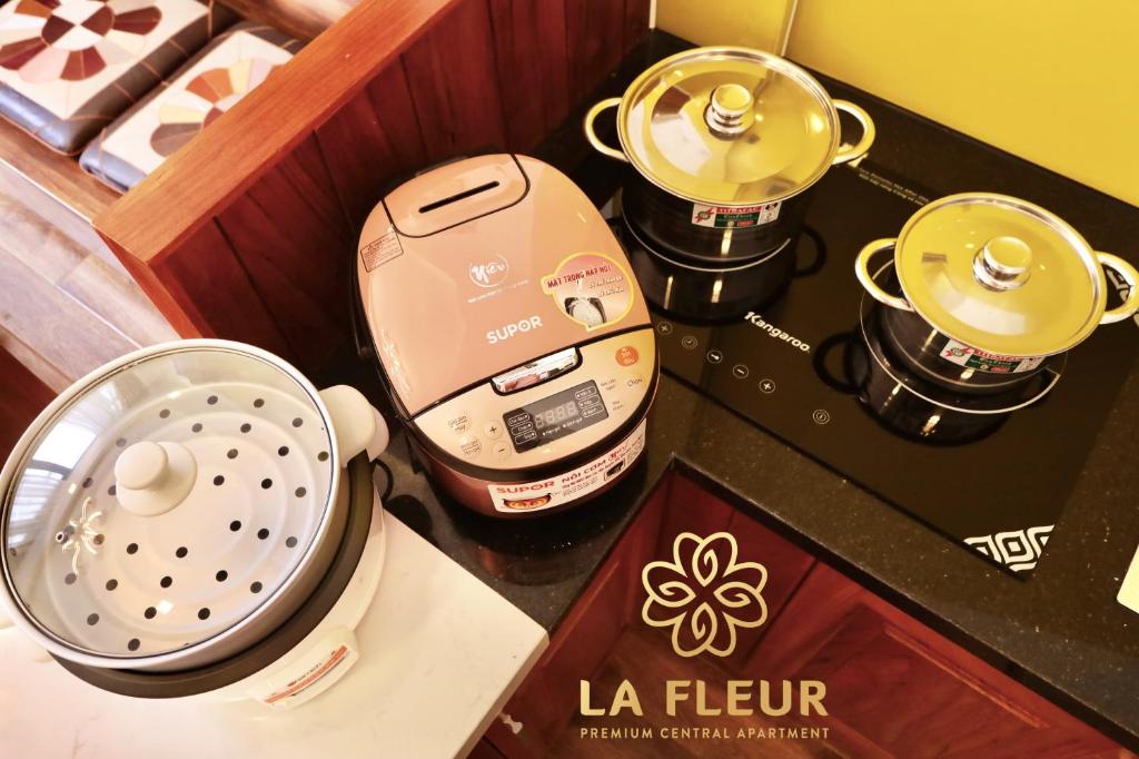 La Fleur Premium Central Apartment Hotel - 12