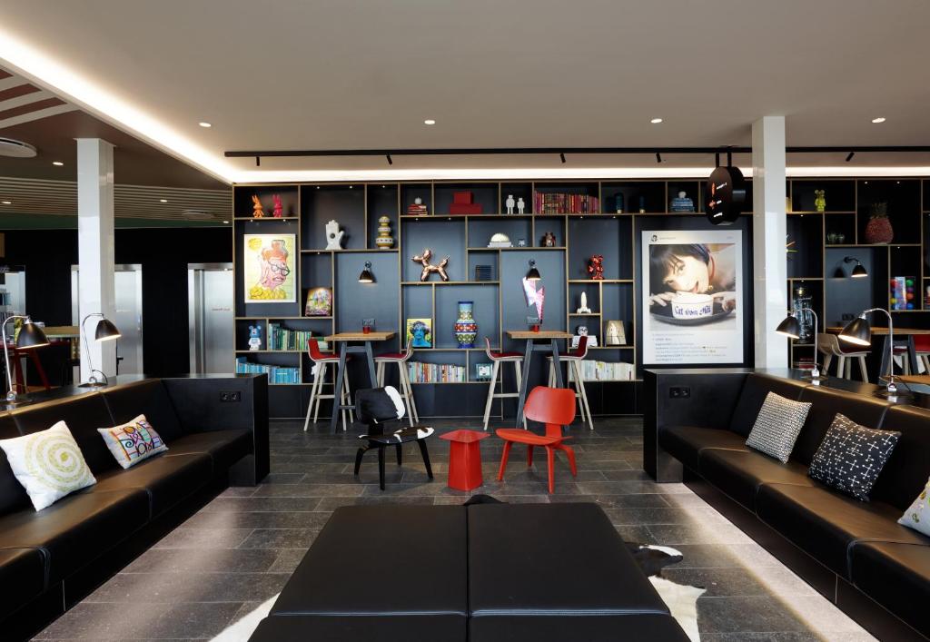 Posezení v ubytování citizenM Copenhagen Radhuspladsen