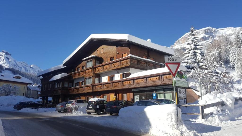 Chalet Helen during the winter