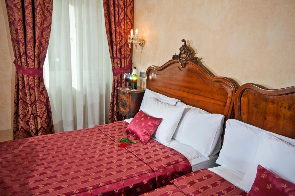 Hotel Caesar Prague - Resim 24