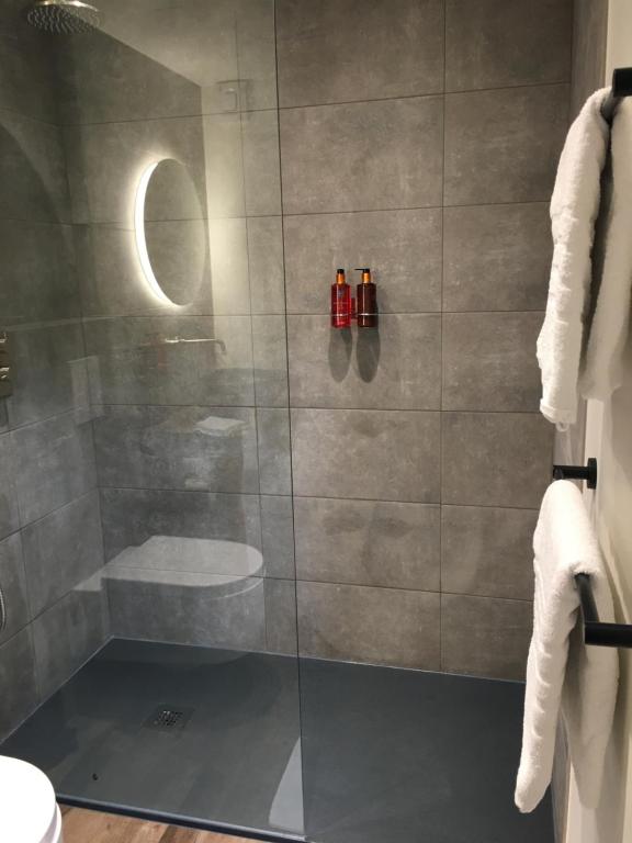 Koupelna v ubytování B&B Sint-Mariaburg