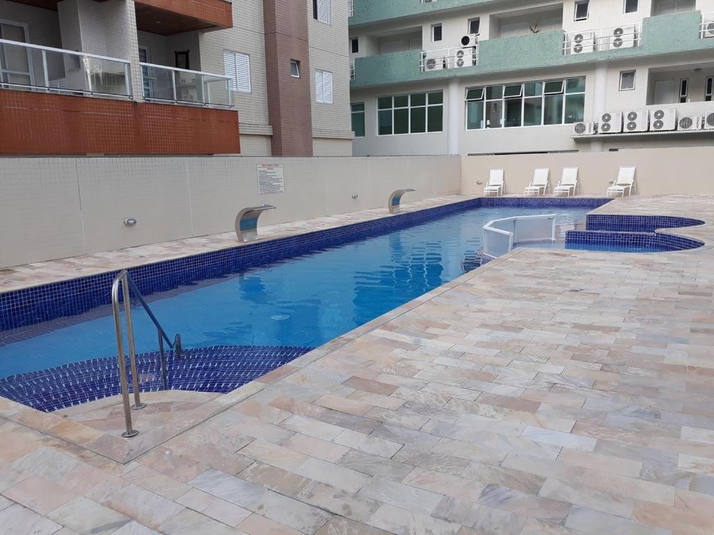  Apto MMT 80 metros da PRAIA GRANDE