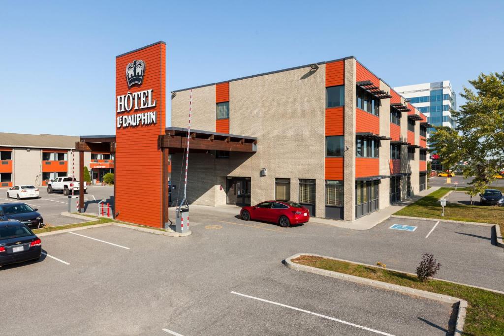 Le Dauphin St-Hyacinthe / #CanadaDo / Best Places to Stay in Saint-Hyacinthe