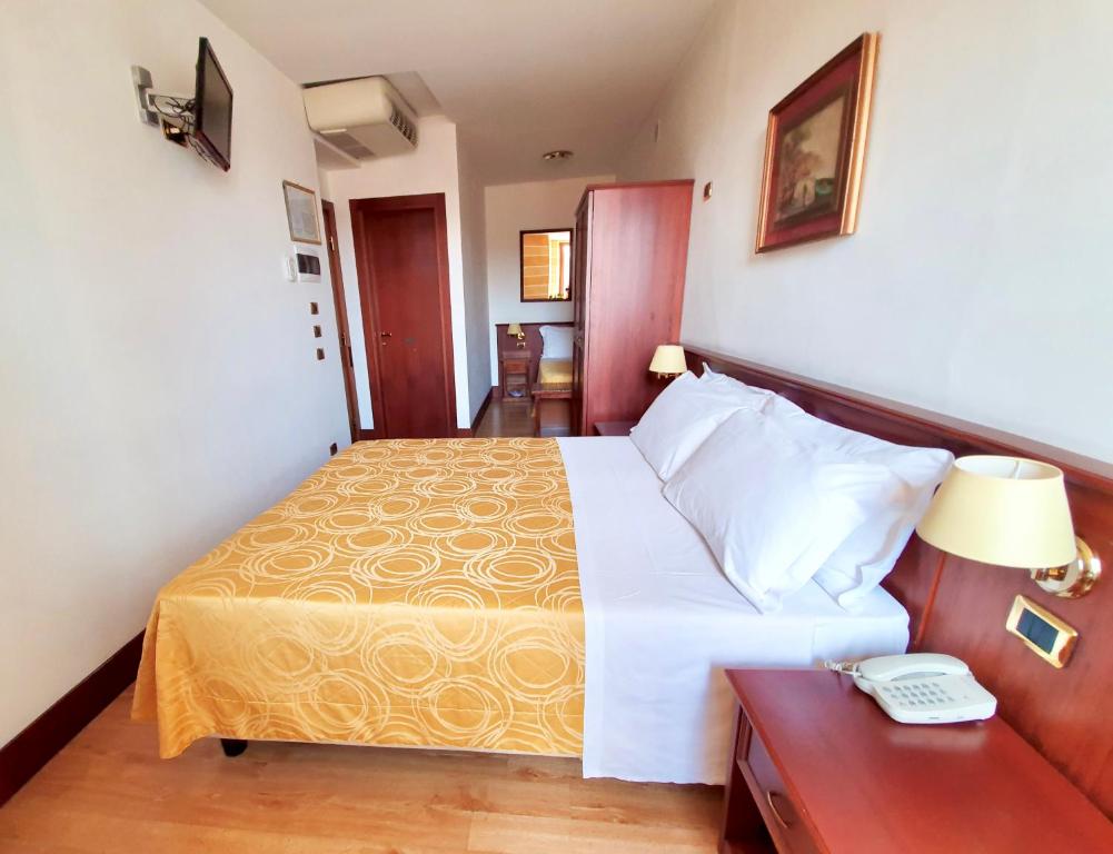 
Double or Twin Room with Extra Bed
