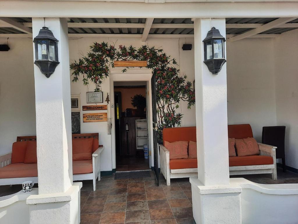 Alpine Inn - Image 10