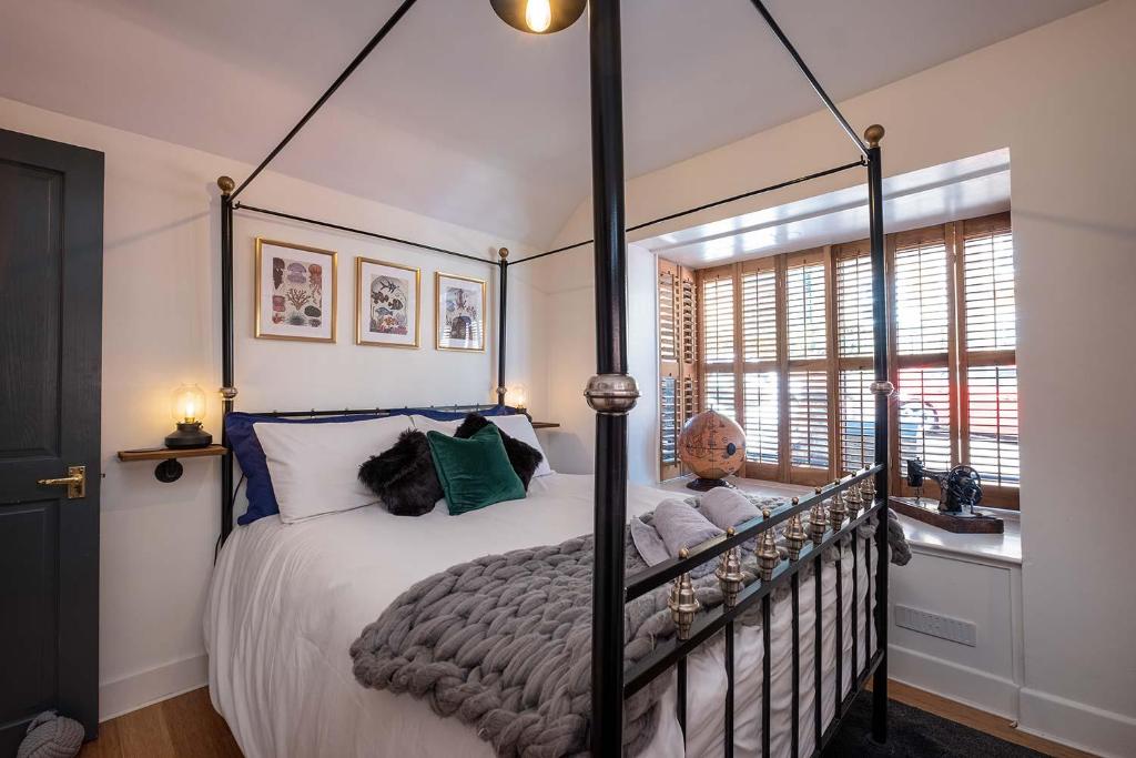 Posteľ alebo postele v izbe v ubytovaní Stunning- The Nautilus Bungalow Cowes IOW