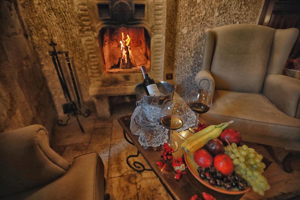 Traveller's Cave Hotel - 15