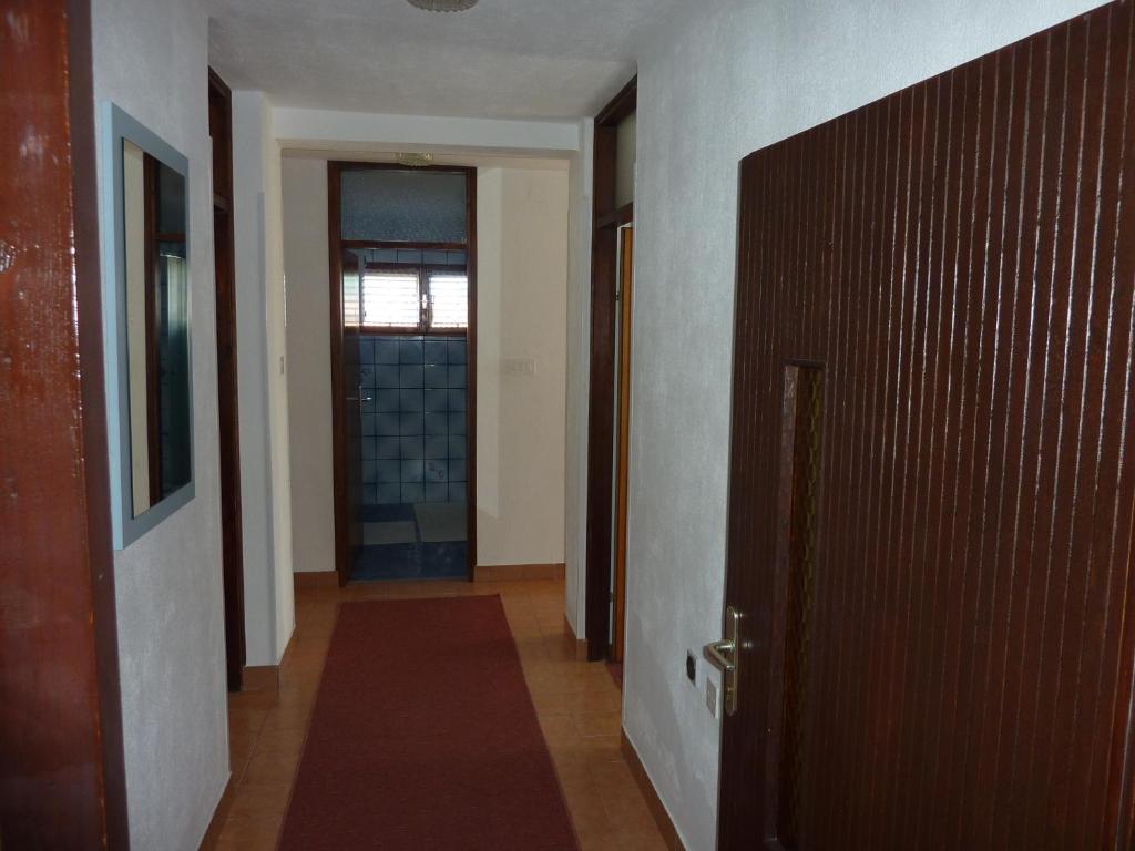 Fotografie z fotogalerie ubytování Three bedroom apartment & studio - Apartments Ždrijac v destinaci Nin