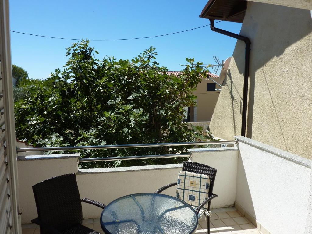 Balkón nebo terasa v ubytování Three bedroom apartment & studio - Apartments Ždrijac