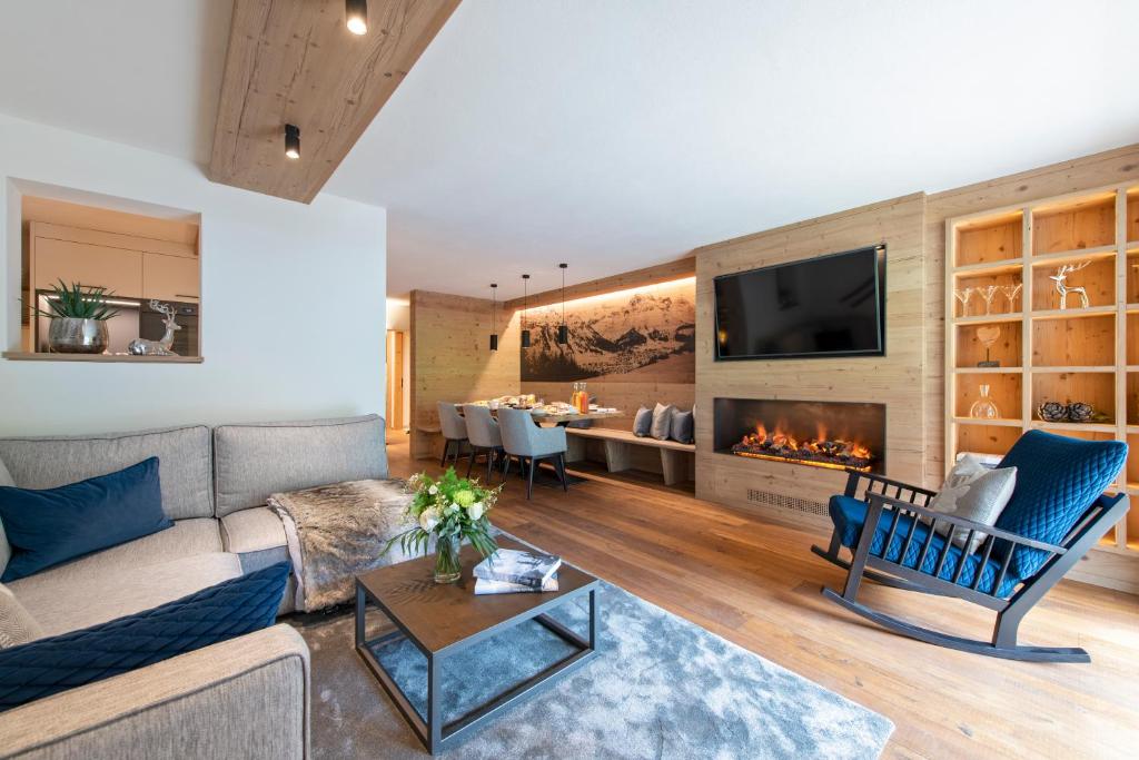 TV a/nebo společenská místnost v ubytování Brunnenhof Luxury Apartments