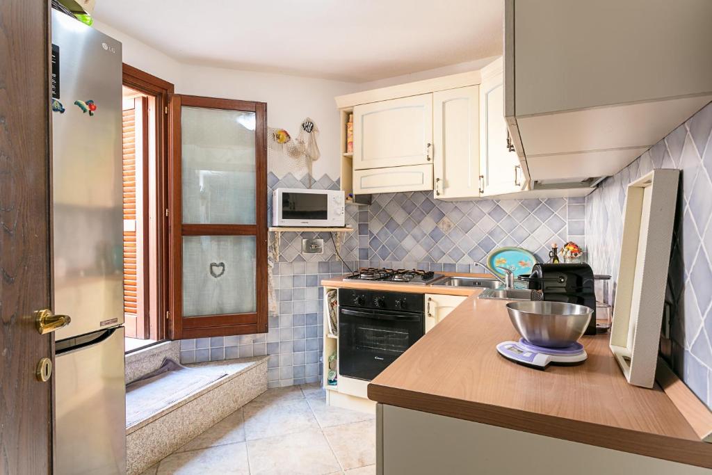 Kuchnia lub aneks kuchenny w obiekcie Casa Gaia al mare