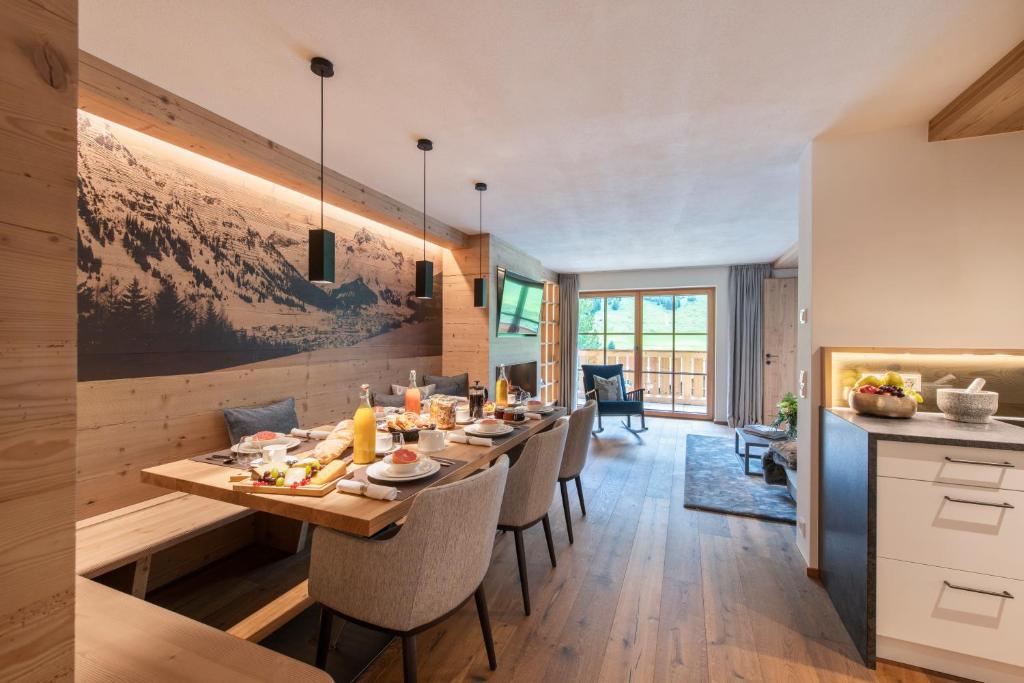 Kuchyň nebo kuchyňský kout v ubytování Brunnenhof Luxury Apartments